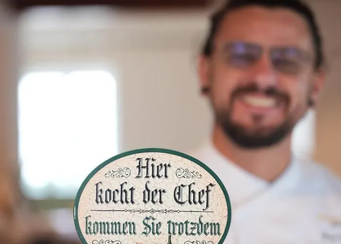 Am Schloss Otel *